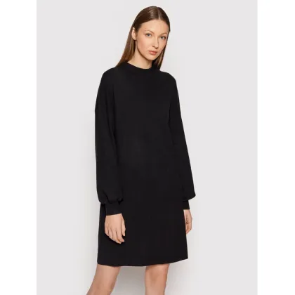Zdjęcie Vero Moda Sukienka dzianinowa Nancy 10249116 Czarny Relaxed Fit