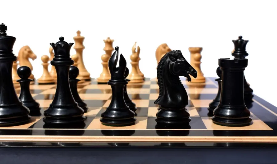 obrazek 3 Prestiżowy zestaw szachowy serii Knights of The Empire Prestige - The Chess Empire
