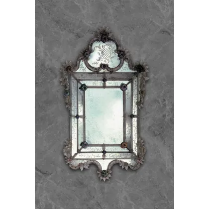 Zdjęcie Piękna reprodukcja antycznego lustra Murano w stylu weneckim