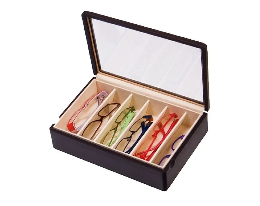 picture 1 A small box for glasses - Absolute Breton