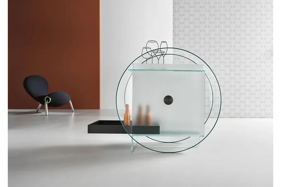 obrazek 1 Szklany wózek barowy z czarną lakierowaną tacą - Tonelli Design
