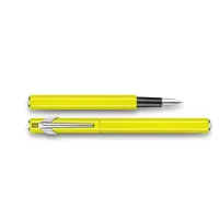 Zdjęcie Charakterystyczne pióro wieczne w żółtej tonacji