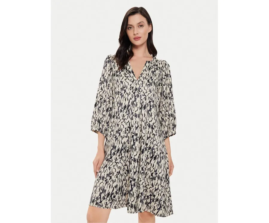 obrazek 1 Karen by Simonsen Sukienka codzienna Nikole 10104917 Beżowy Relaxed Fit