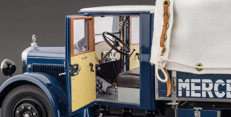obrazek 8 Replika Mercedes-Benz Racing Car Transporter LO 2750, 1934-1938