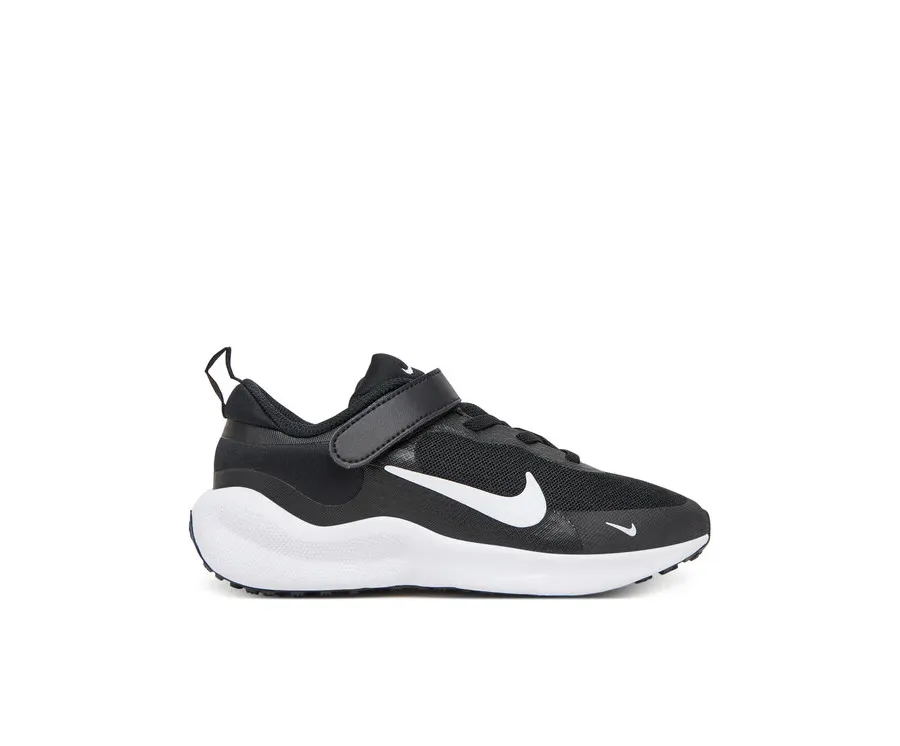 obrazek 1 Nike Sneakersy Revolution FB7690 Czarny