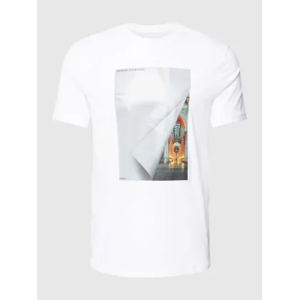 Zdjęcie T-shirt z nadrukowanym motywem