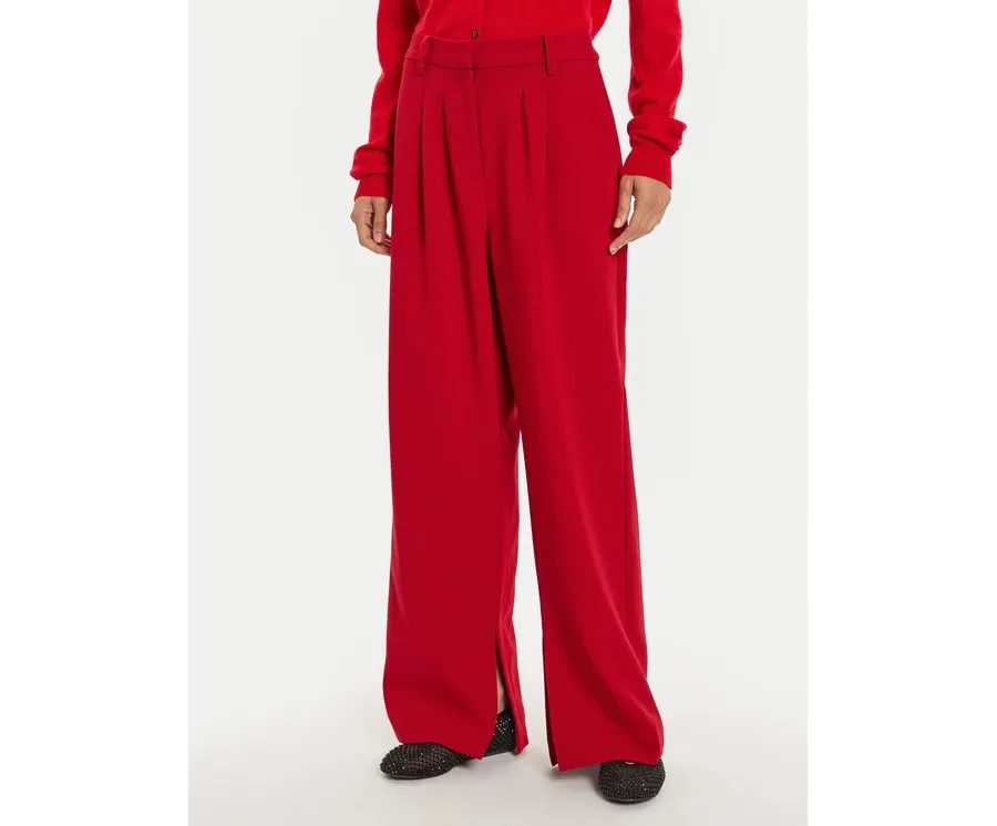 obrazek 1 Herskind Spodnie materiałowe Rupert 5317668 Czerwony Relaxed Fit