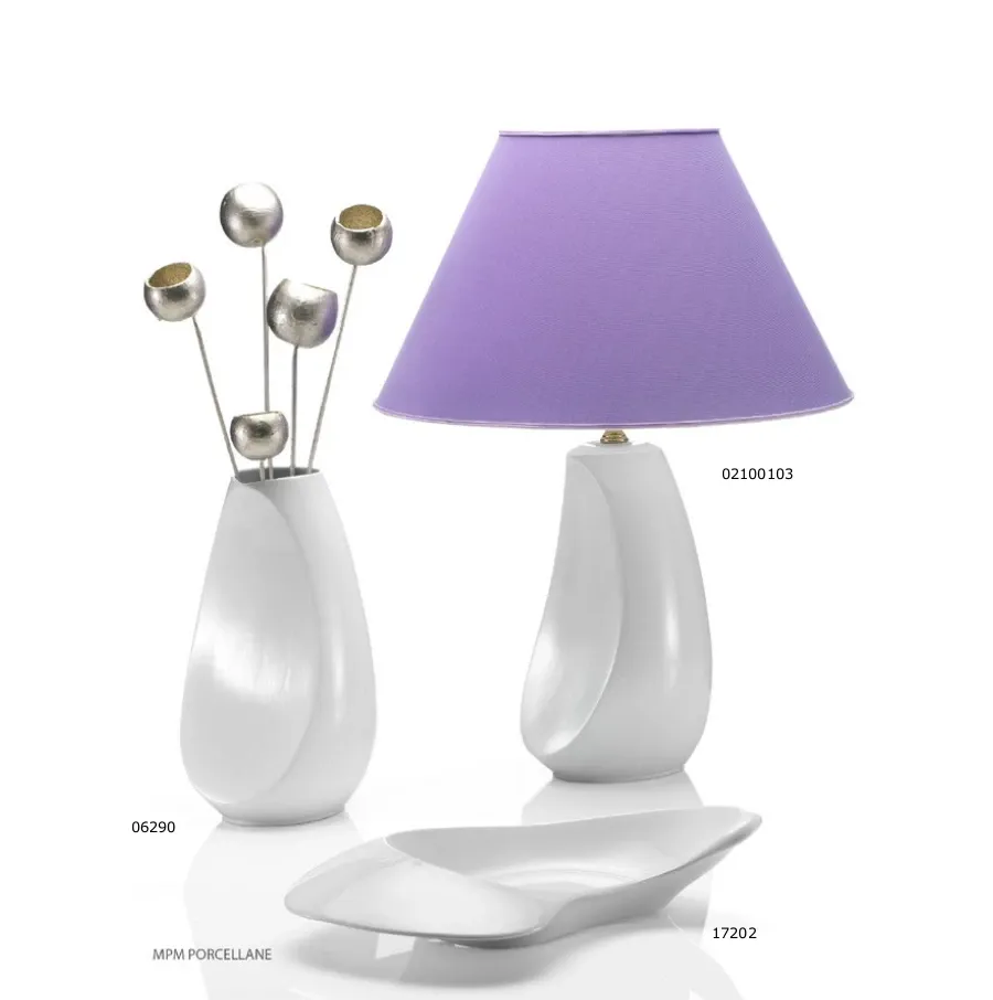 obrazek 2 Lampa z włoskiej porcelany z bawełnianym liliowym abażurem