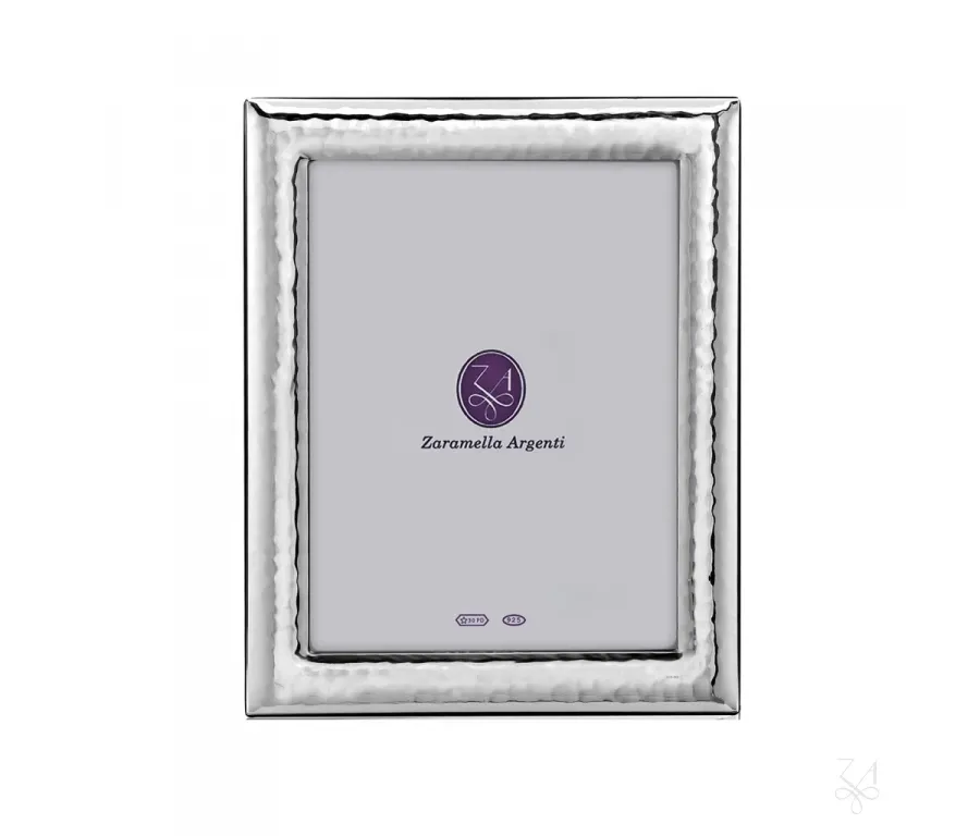 obrazek 1 Luksusowa prostokątna srebrna ramka na zdjęcia 10×15 cm San Francisco - Zaramella Argenti
