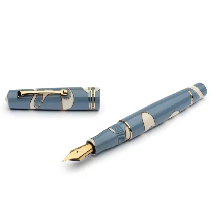 Picture Elegant Leonardo fountain pen