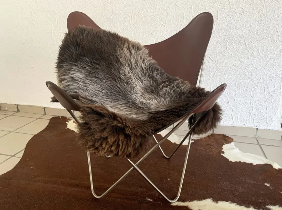 obrazek 1 Stylowy dywan ze skóry owczej do nowoczesnych wnętrz