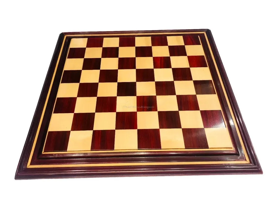 obrazek 4 Stylowa plansza do królewskiej gry z naturalnym wykończeniem Glossy & Matt - The Chess Empire