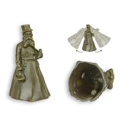 Zdjęcie Dzwonek stołowy – rzeźba dżentelmena wykonana z brązu