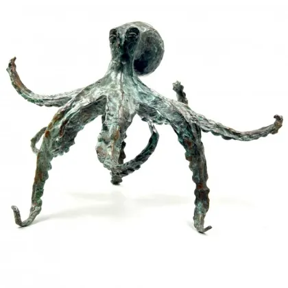 Zdjęcie Gustowna figurka z brązu