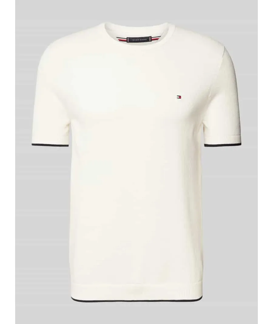 obrazek 1 T-shirt z detalem z logo