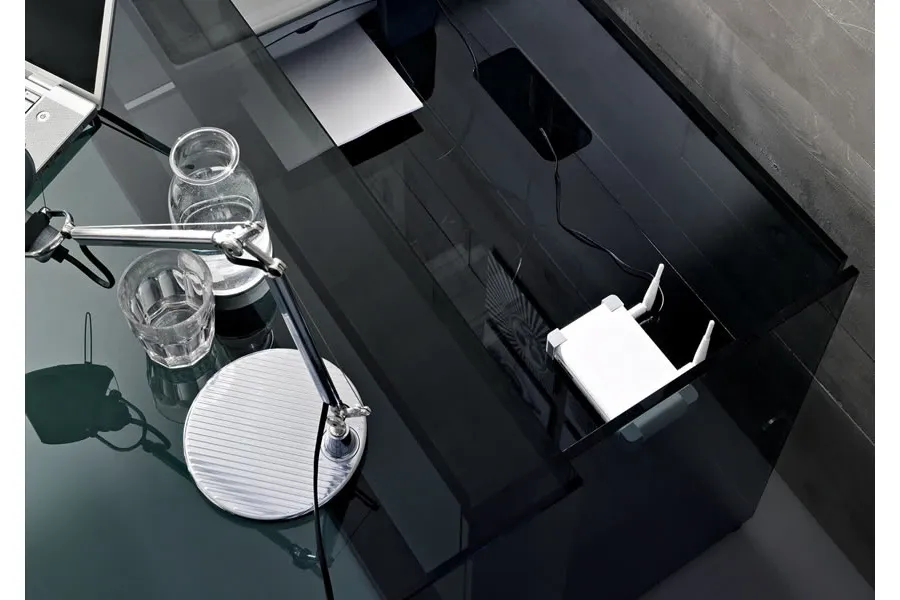 obrazek 2 Wyszukana włoska konsola na kółkach - Tonelli Design