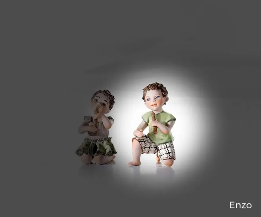 obrazek 1 Figurka małego flecisty - Sibania