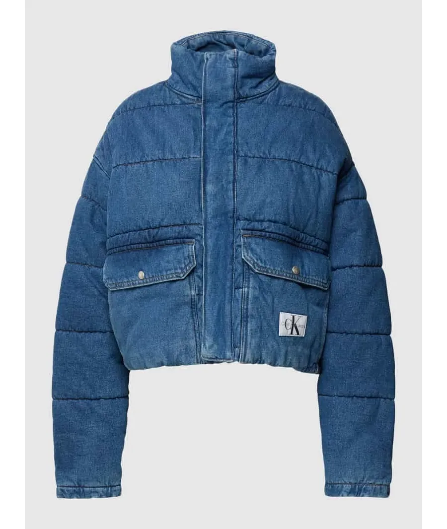 obrazek 1 Kurtka krótka pikowana z detalem z logo model ‘LIGHT DENIM’