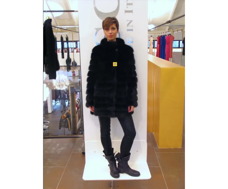 obrazek 3 Eleganckie czarne futro z kuny - Toschi