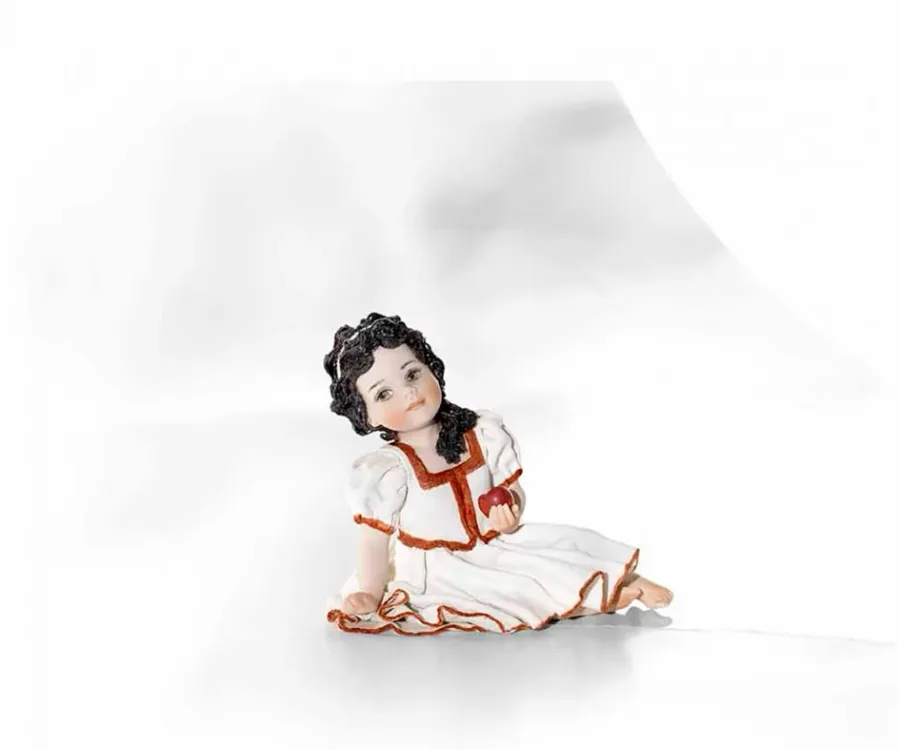 obrazek 1 Porcelanowa figurka Królewny Śnieżki - Sibania