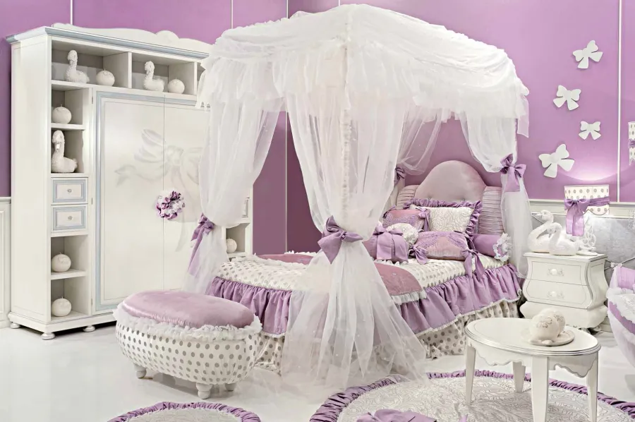 picture 1 Elegant bedroom with a canopy for girls