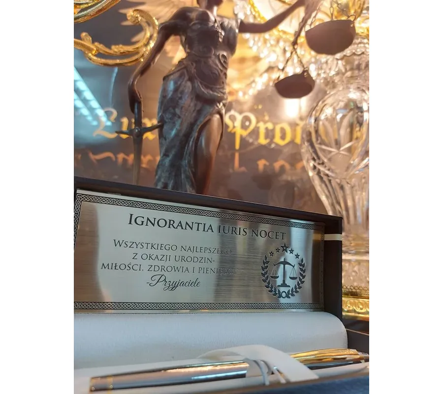 obrazek 4 Eleganckie pióro kulkowe dla prawnika z tabliczką znamionową