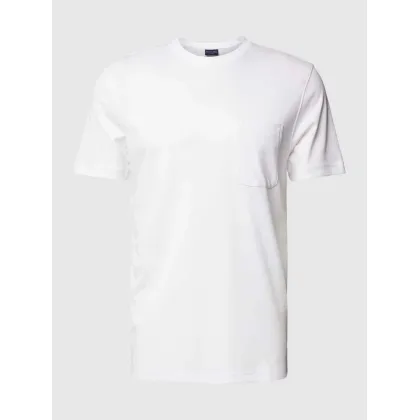 Zdjęcie T-shirt z nakładaną brustaszą
