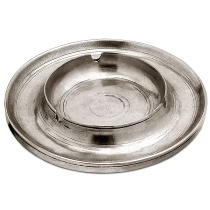 Picture Elegant ashtray made of pewter