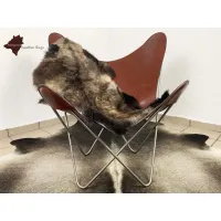 Picture A sophisticated sheepskin rug for the living room