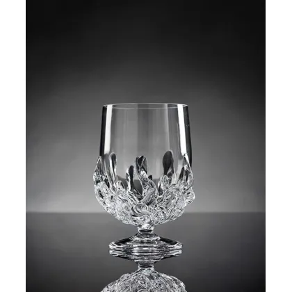 Zdjęcie Elegancka mała szklanka do wody z dekoracją