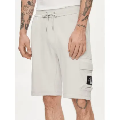 Zdjęcie Calvin Klein Jeans Szorty sportowe Monologo Badge J30J325132 Szary Regular Fit