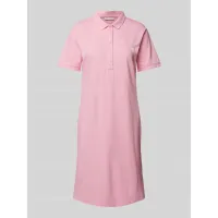 Zdjęcie Sukienka polo z wyhaftowanym motywem