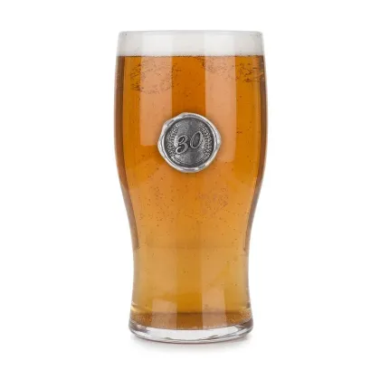 Zdjęcie Wyjątkowy prezent na 30 urodziny - szklanka do piwa z kartuszem z przedstawieniem liczby urodzin