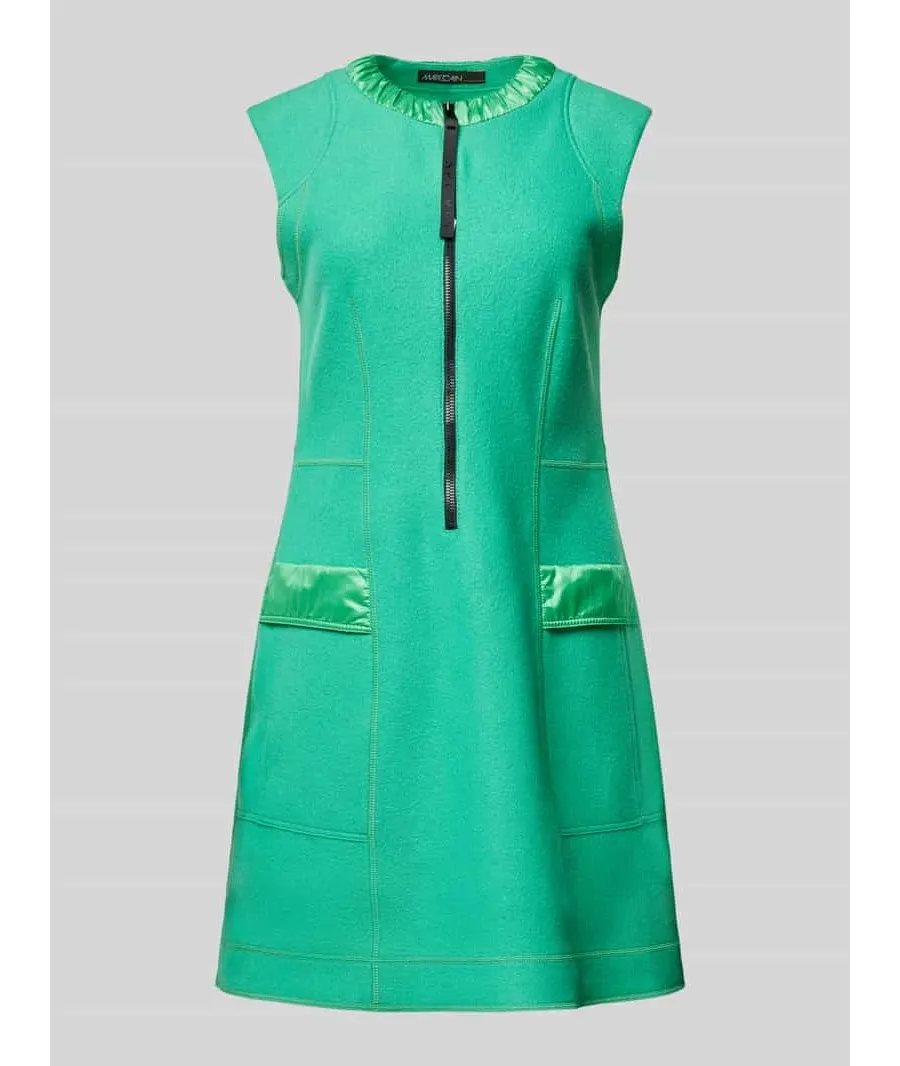 obrazek 1 Sukienka wełniana z ozdobnymi szwami