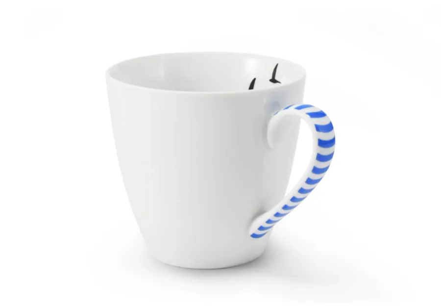 obrazek 1 Wyjątkowy kubek z porcelany zdobiony subtelnym zdobieniem - Leander