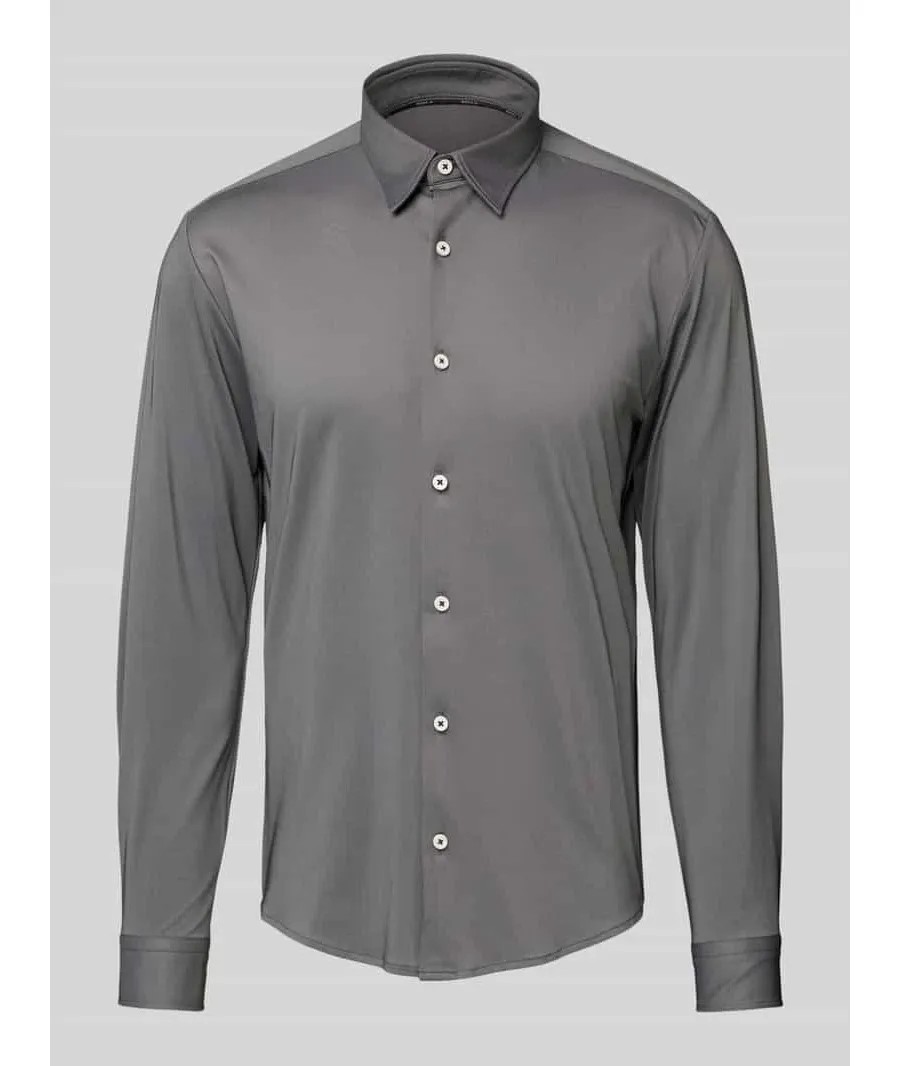 obrazek 1 Koszula biznesowa o kroju slim fit z kołnierzykiem typu kent model ‘Roan’