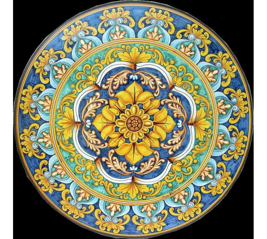 obrazek 1 Prestiżowy blat stołu ogrodowego z lawy wulkanicznej z bogatym ozdobnym zdobieniem - Ceramiche Valchida