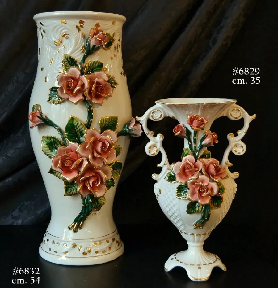 obrazek 1 Włoskie dekoracje ceramiczne - wazony z kwiatami