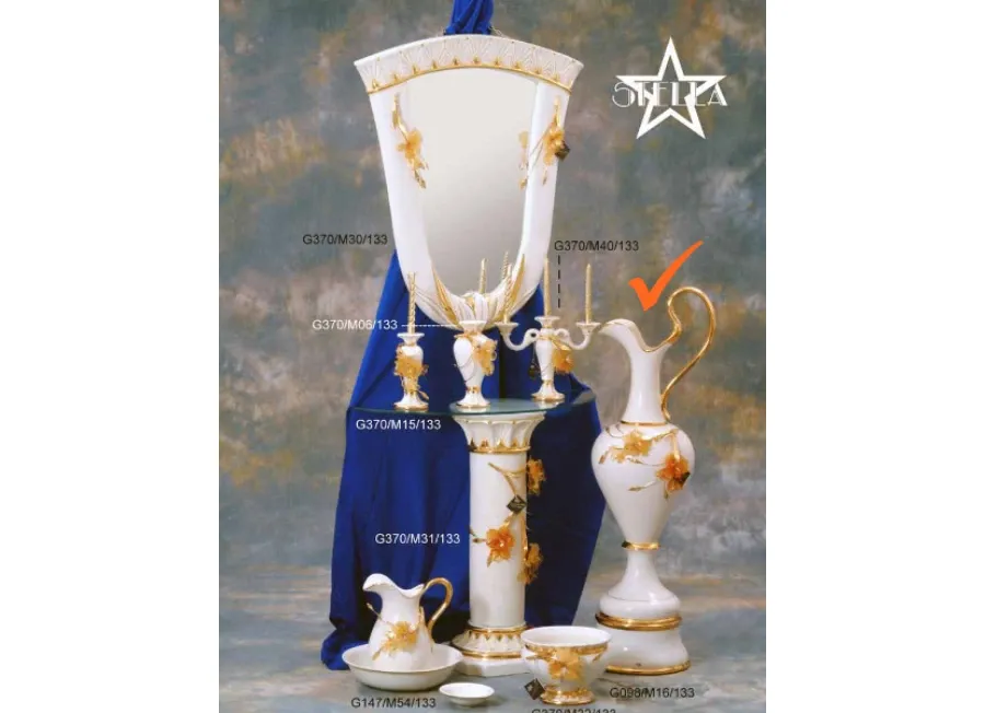 obrazek 1 Wyjątkowa amfora do salonu z motywem kwiatów