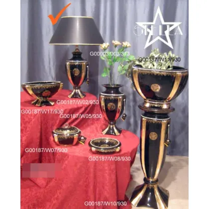 Picture Elegant ceramic black lamp with gold