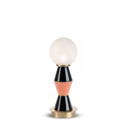 Zdjęcie Niewielka lampa stołowa z mosiężną podstawą H.33xL.12xP.12 cm