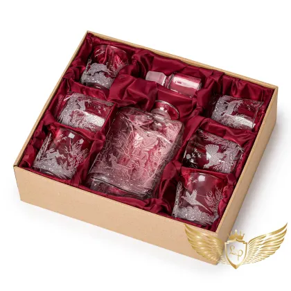 Zdjęcie Elegancka grawerowana karafka ze szklankami do whisky - upominek dla myśliwego