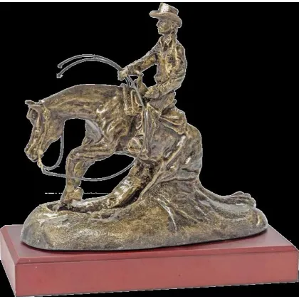 Zdjęcie Statuetka – jeździec na koniu – Erre Emme