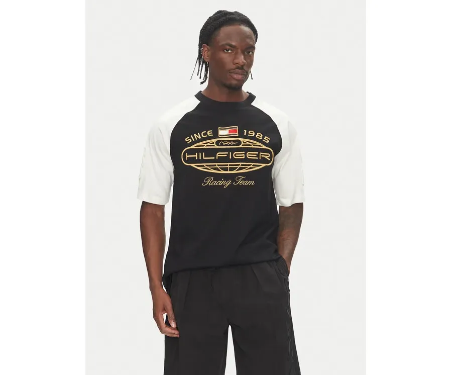 obrazek 1 Tommy Hilfiger T-Shirt F1 Movie MW0MW41389 Czarny Regular Fit