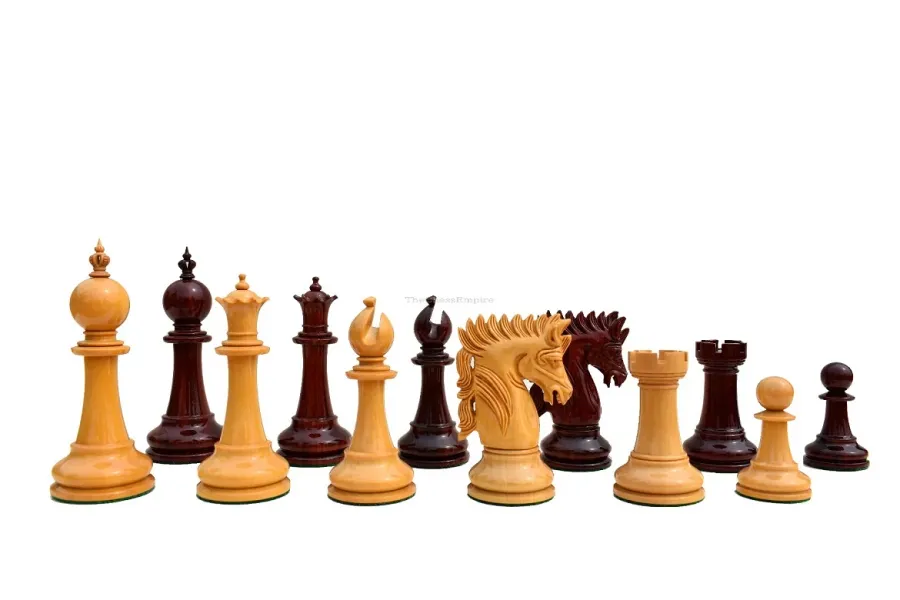 obrazek 1 Unikatowy zestaw figur Utgard Castle do gry w szachy - The Chess Empire