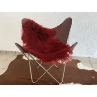 Picture Burgundy sheepskin for stylish interiors