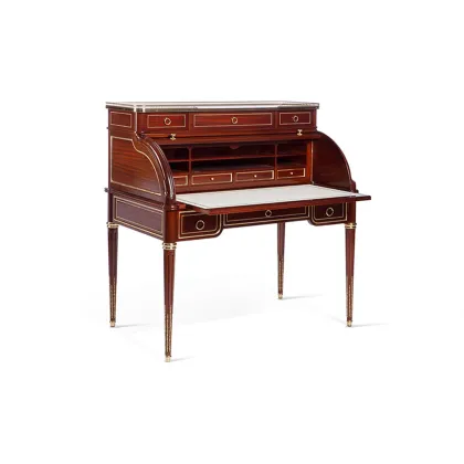 Zdjęcie Mahoniowy sekretarzyk ze złotymi profilami