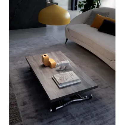 Zdjęcie Prosty, praktyczny stolik do domu