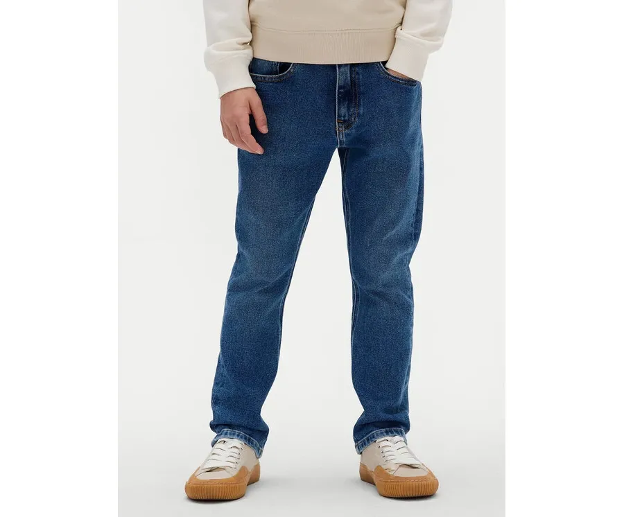 obrazek 1 Calvin Klein Jeans Jeansy Dad IB0IB02540 D Niebieski Loose Fit