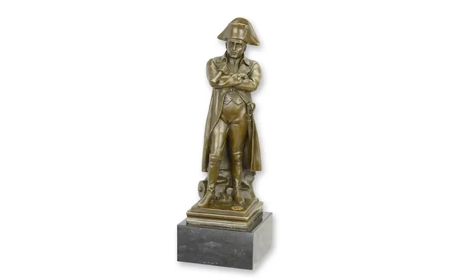 obrazek 1 Klasyczna w formie rzeźba Napoleona wykonana z brązu